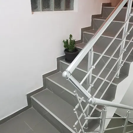 Apartman Ejna