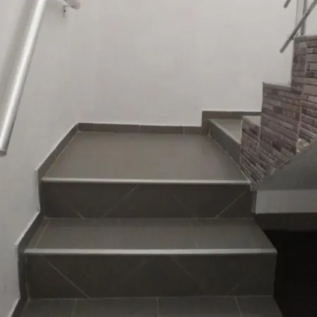 Apartman Ejna *