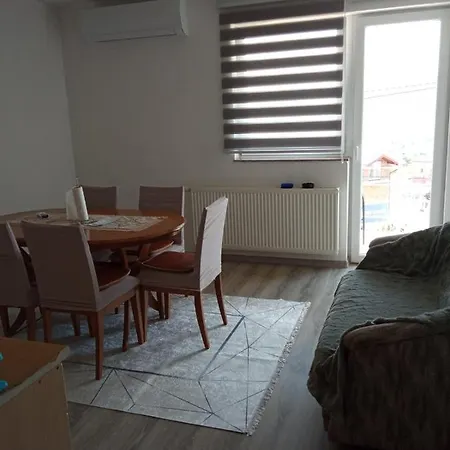 דירה Apartman Ejna